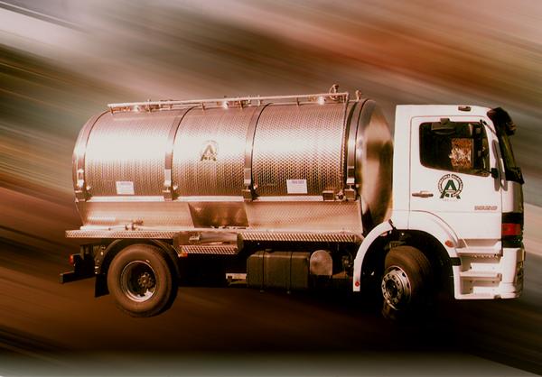 Autocisterna leggera per il Trasporto latte - acciaio INOX - foto 1