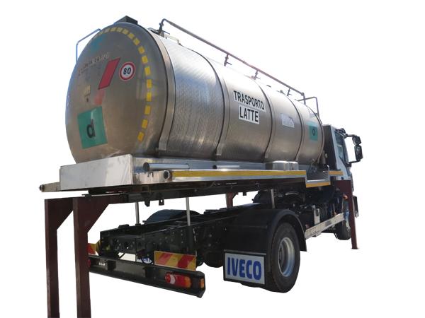 Cisterna scarrabile per il trasporto di liquidi  - foto 2