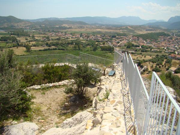 Recinzioni parapetti della Torre della fava di Posada - foto 4