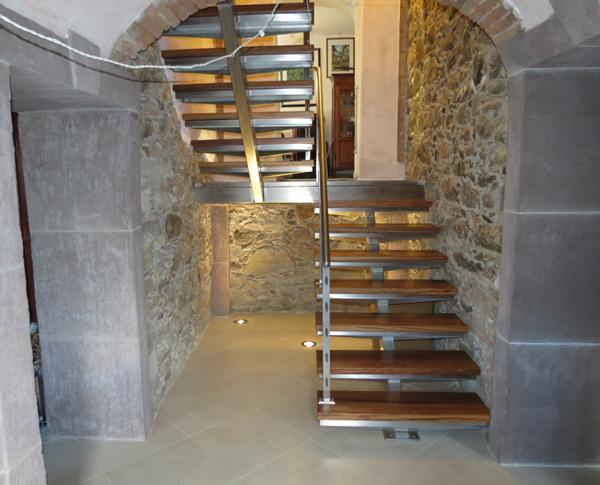 Scala per interni in acciaio INOX e Iroko - foto 2